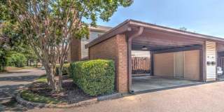 3BD/2BA Townhouse Located in the Heart of East Memphis Gallery 1