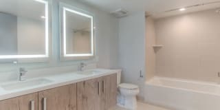 The Mansfield at Miracle Mile Gallery 45