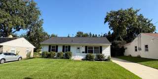Charming 3-Bedroom Home in Peoria — Detached Garage, Off-Street Parking, Move-In Ready! Charming 3-Bedroom Home in Peoria — Detached Garage, Off-Street Parking, Move-In Ready! Gallery 1