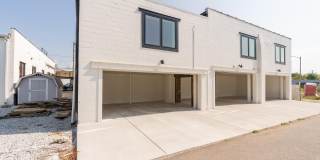 614 E Main Street Gallery 16