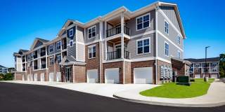 Flats at Walnut Ridge Gallery 16