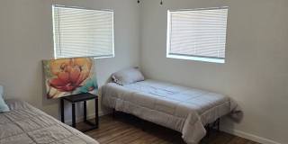 Recently updated 4 bedroom 4 bathroom house in the UNM  North Campus area! Gallery 6