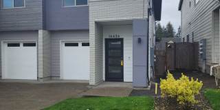 3 bedroom Townhouse with Pool Access and Expansive Recreational Facilities 3 bedroom Townhouse with Pool Access and Expansive Recreational Facilities Gallery 1