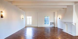 Oxford Gallery 1