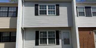 3 bedroom townhome renovated Gallery 1