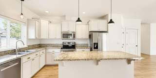 Newer 3 Bedroom 2 Bathroom Home in a Nice Neighborhood Gallery 3