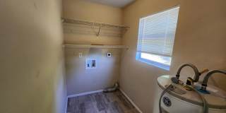 Charming 3BR/2BA House in Lehigh MOVE IN SPECIAL 50% OFF FIRST MONTH RENT! Gallery 19