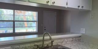 Updated One Bedroom Apartment  Near Downtown Gulfport Gallery 11