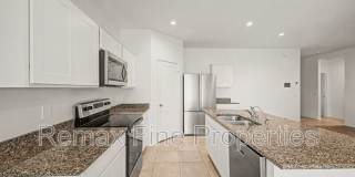 1566 E Fletcher Drive Gallery 1