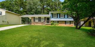 2472 Hartford Drive Gallery 1