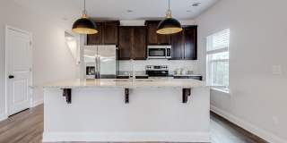Spacious 3BR End Unit with Modern Finishes Gallery 12