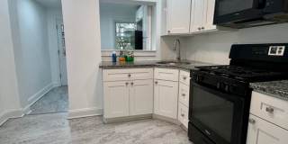Stunning 3-Bedroom Townhome in Carroll Park! Available NOW! Gallery 13