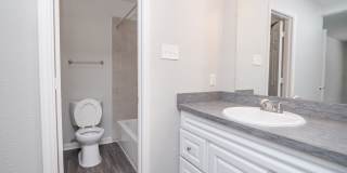 Huntcliff Gallery 31