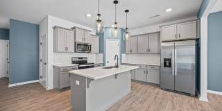 Beautiful 3-bed, 2.5 bath end unit townhome in Penley Place of Clover! Gallery 6