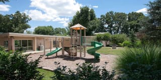 Tysons Glen and Devonshire Square Apartments & Townhomes Gallery 2