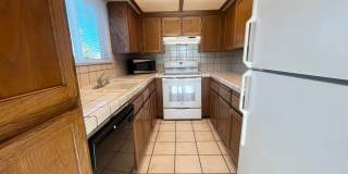 3 BLOCKS TO MISSION BAY! SPACIOUS 2BD/1BA TOP FLOOR APARTMENT W/ GARAGE!!! $2,995/mo Gallery 5