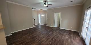 602 N Fairfield Drive Gallery 7