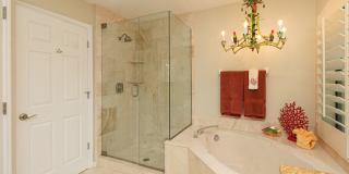 ** THE VINEYARDS SEASONAL ** 2 BED PLUS A DEN\2 BATH 2ND FLOOR COACH HOME READY FOR YOU ** VACATION READY HOME ** Gallery 52