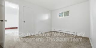 2835 S Monaco Street Pkwy Gallery 17