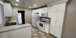 Wonderful Coronado Floorplan with 2 Car Garage Gallery 10
