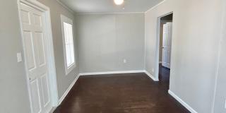 Two bedroom 1 bath home Gallery 4