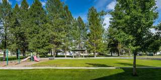 Modern 2 Bed, 1 Bath Condo near Dishman Hills! Gallery 21