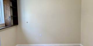 Sprawling Four Bedroom Home Gallery 25