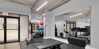 1925 Brickell Ave Gallery 49