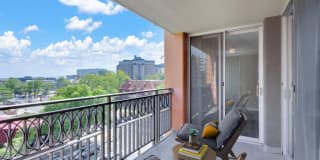 1000 Grant Gallery 41