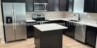 Beautiful 3 Bedroom Ranch Home with Mountain Views in Pueblo West 3 Bedroom/2 Bathroom/3 Car Garage $2400/$2400 Gallery 8