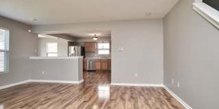 For Rent-4BDRM, 2.5BA Home in Ashwood Gallery 10
