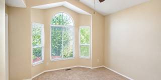 Charming 5-Bedroom Cul-de-Sac Home in Sandy with Garden Beds and Outdoor Space Charming 5-Bedroom Cul-de-Sac Home in Sandy with Garden Beds and Outdoor Space Gallery 14