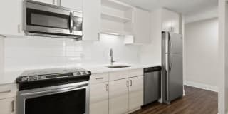 2121 Canyon Gallery 17