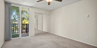 Parkway Plaza Apartments Gallery 36