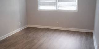 2804 Carriage Drive - - B Gallery 2
