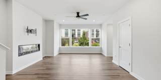 Modern 2BR/2.5BA Townhome in Ashburn Gallery 18