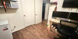 Charming 3BR Home with Large Yard & Easy I-35 Access Near Denton Gallery 16