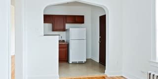 10201 S St Lawrence Ave Gallery 9