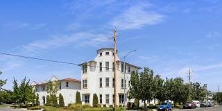 Move in special $1000 if signed before June 5th! 2 Bedroom, 1 Bath Available! Gallery 12