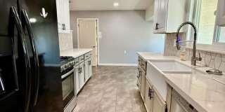 Great home available NOW Gallery 4