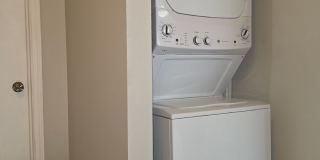 FOR RENT!! CLEAN AND COZY TWO STORY TOWNHOME (PRIVATE YARD)... Gallery 28