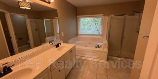 11451 Sutton Place Drive East Gallery 22