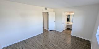 2260 N Indian Canyon Drive Gallery 14