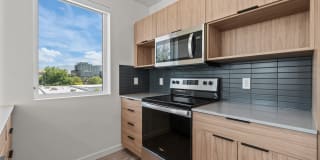 Riverline Gallery 24