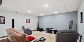 Executive-Level Rental Offering in SW Woodbury — Space, Privacy & High-End Finishes Gallery 22