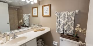 Deer Hill Gallery 35