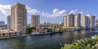 19390 Collins Ave Gallery 4