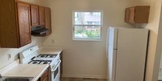 1114 Dunham SE Gallery 9