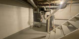 1462 N Gladstone Avenue Gallery 16