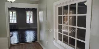 Downtown pet-friendly 3bd w Fenced Yard, Laundry, Screened Porch, Dishwasher, and nearby weekly farmer's market Gallery 8